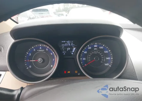 2011 Hyundai Elantra Gls (Ulsan Plant) z USA, uszkodzony, nr VIN KMHDH4AE3BU161168